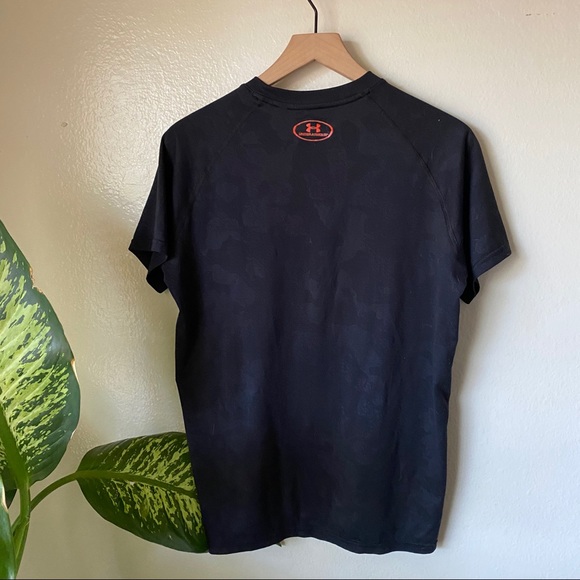 Under Armour | Camouflage Tee - Picture 6 of 7